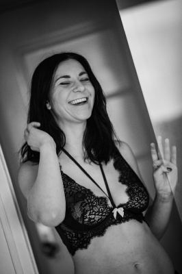 Anne @ Home - Anne lacht schon wieder