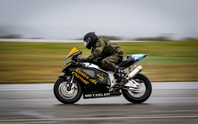 Historisches Flugplatzrennen - Andrew Debie - Honda VTR 1000